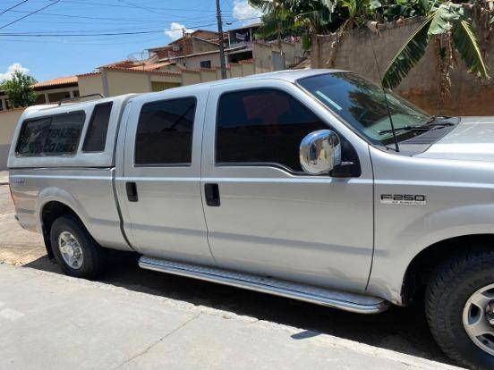 FORD F-250 4.2 XLT 4X2 CE TURBO INTERCOOLER DIESEL 4P MANUAL